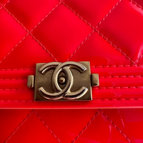 Chanel candy orange patent wallet on chain with brushed gold hardware - Picture 3 of 16